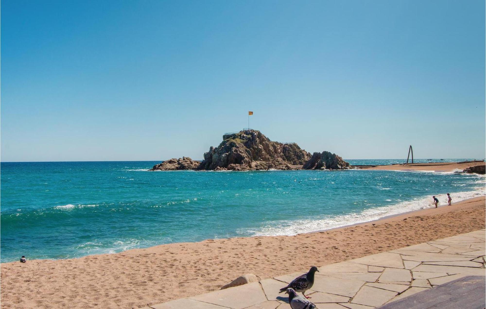 Amazing Apartment In Blanes With Kitchen Dış mekan fotoğraf